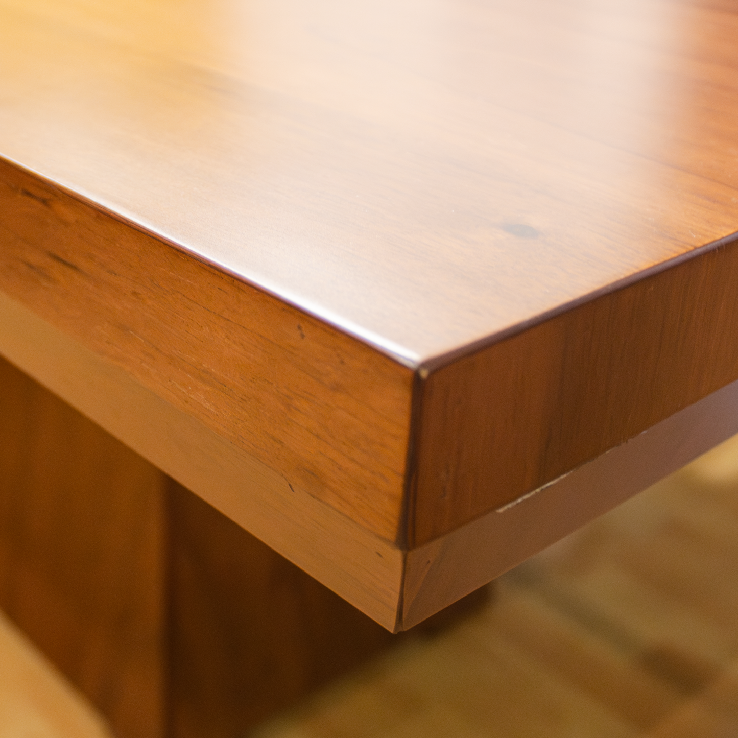 Mesa de comedor Simone